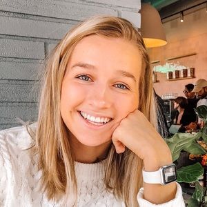 Meet your Posher, Madeline